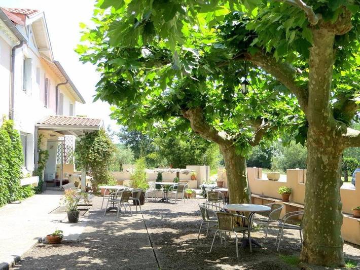 Hôtel pour 4 personnes, avec jardin et piscine, animaux acceptés à Préchacq-les-Bains