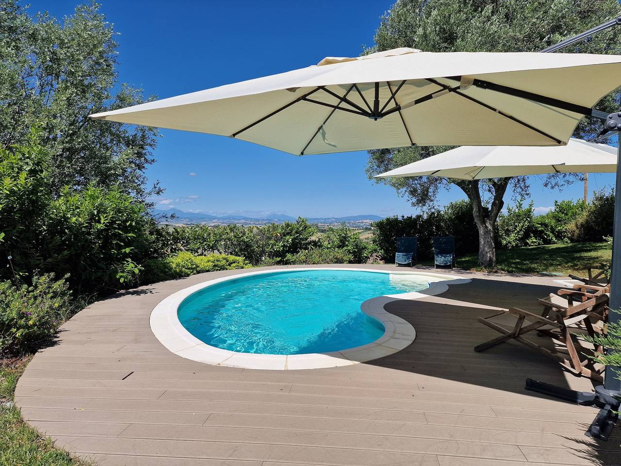 Villa 'Gelso' with Private Pool, Wi-Fi and Air Conditioning in Belvedere Ostrense, Ancona provins