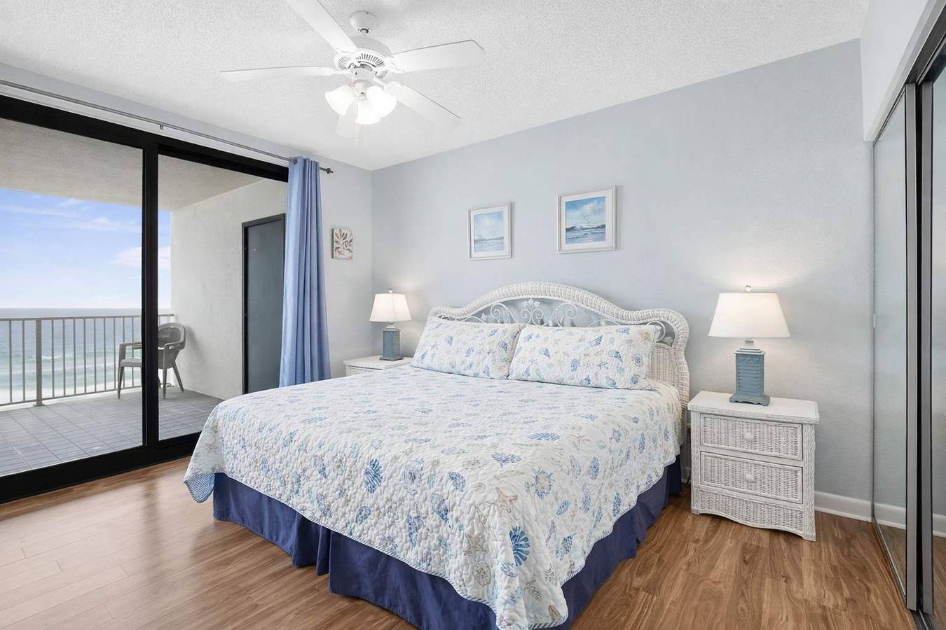 Ganze Wohnung, Windward Pointe 801- East corner-unit beachfront in Orange Beach, Mobile Bay