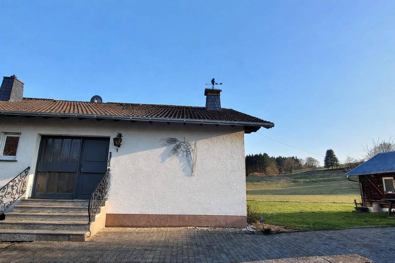 6-Bett-Ferienhaus Haus Eifelkind, bis 8 Personen in Basberg, Eifel Volcánica