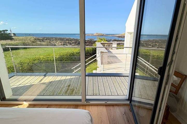 Ty Sunset - 180° sea view & direct beach access in Portsall, Ploudalmézeau