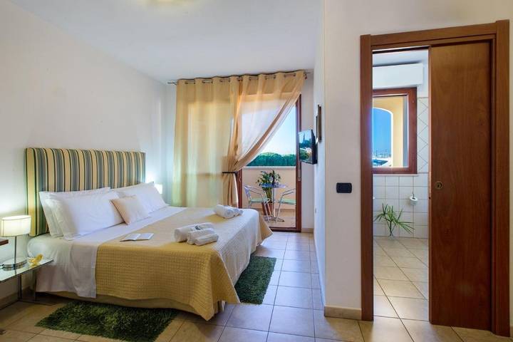 B&b per 4 persone, con Balcone e Terrazza nonché Giardino e Panorama a Monserrato
