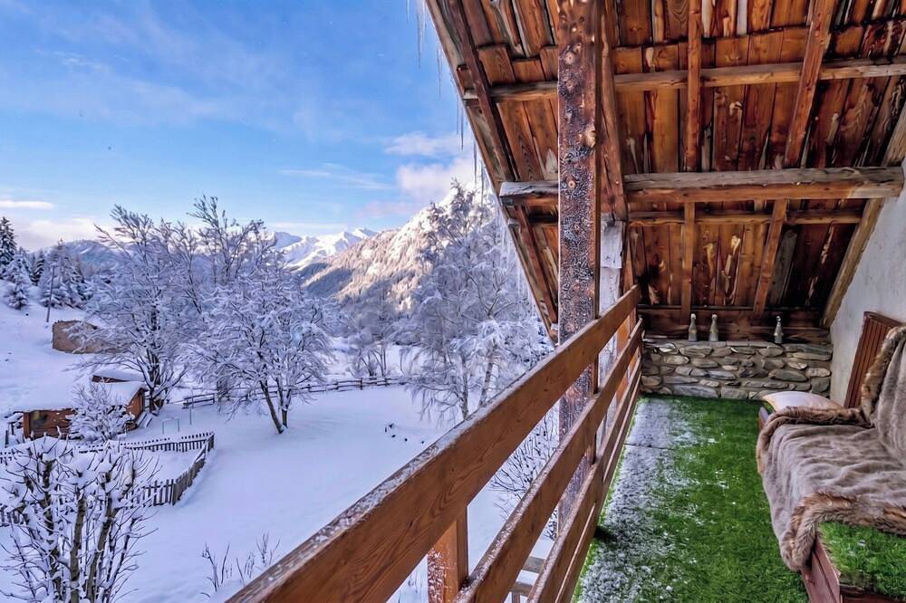 Appartement entier, Casa-Le Gerland : joli duplex dans chalet St-Véran in Saint-Véran, Queyras