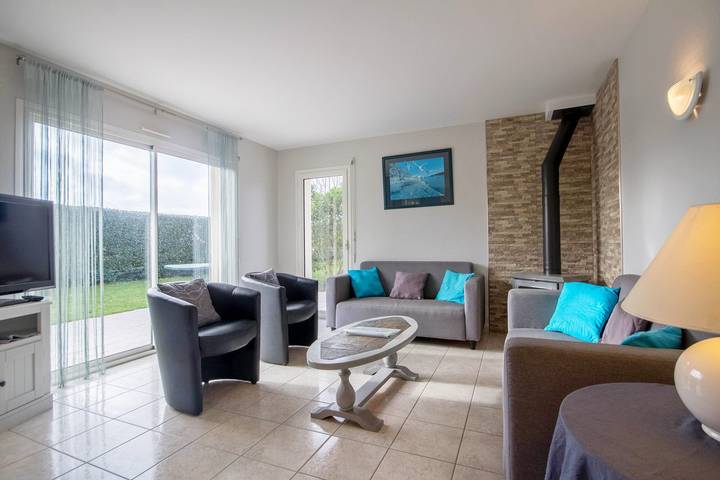 Gîte pour 8 personnes, avec Terrasse et Jardin dans Kerhillio - 2