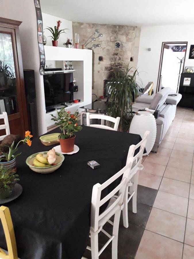 Gîte pour 2 personnes, avec jardin ainsi que terrasse et piscine à Bouc-Bel-Air - 2