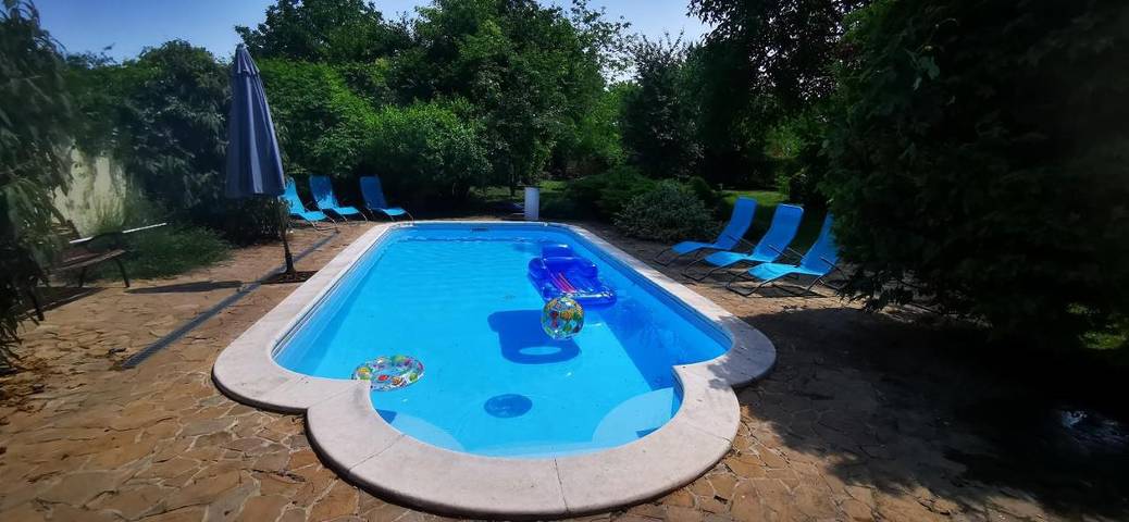 Ferienwohnung für 18 Personen, mit Pool und Garten sowie Whirlpool - 1