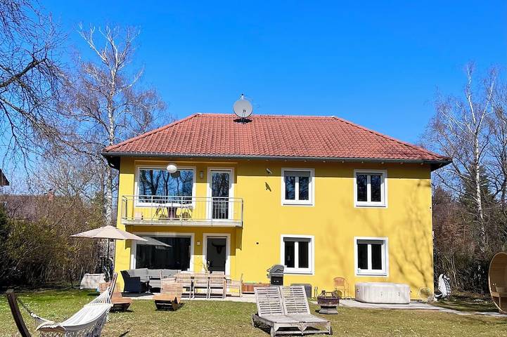 Villa für 8 Personen, mit Whirlpool und Garten, mit Haustier in Münchner-umland