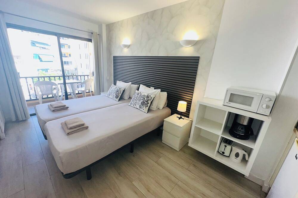 Ganze Wohnung, Gemütliches Studio in Los Cristianos Beach. in Los Cristianos, Arona