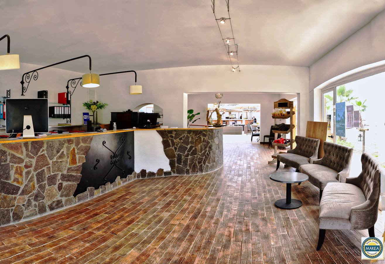 Apartamento entero, Bungalow junto al mar con playa equipada in Santa-Lucia-di-Moriani, Región de Corte