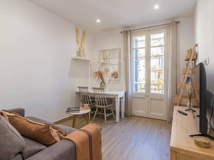 Apartamento vacacional entero, My Space Barcelona Estupendo piso de 2 habitaciones en Sagrada Familia in Centro Barcelona, Barcelona