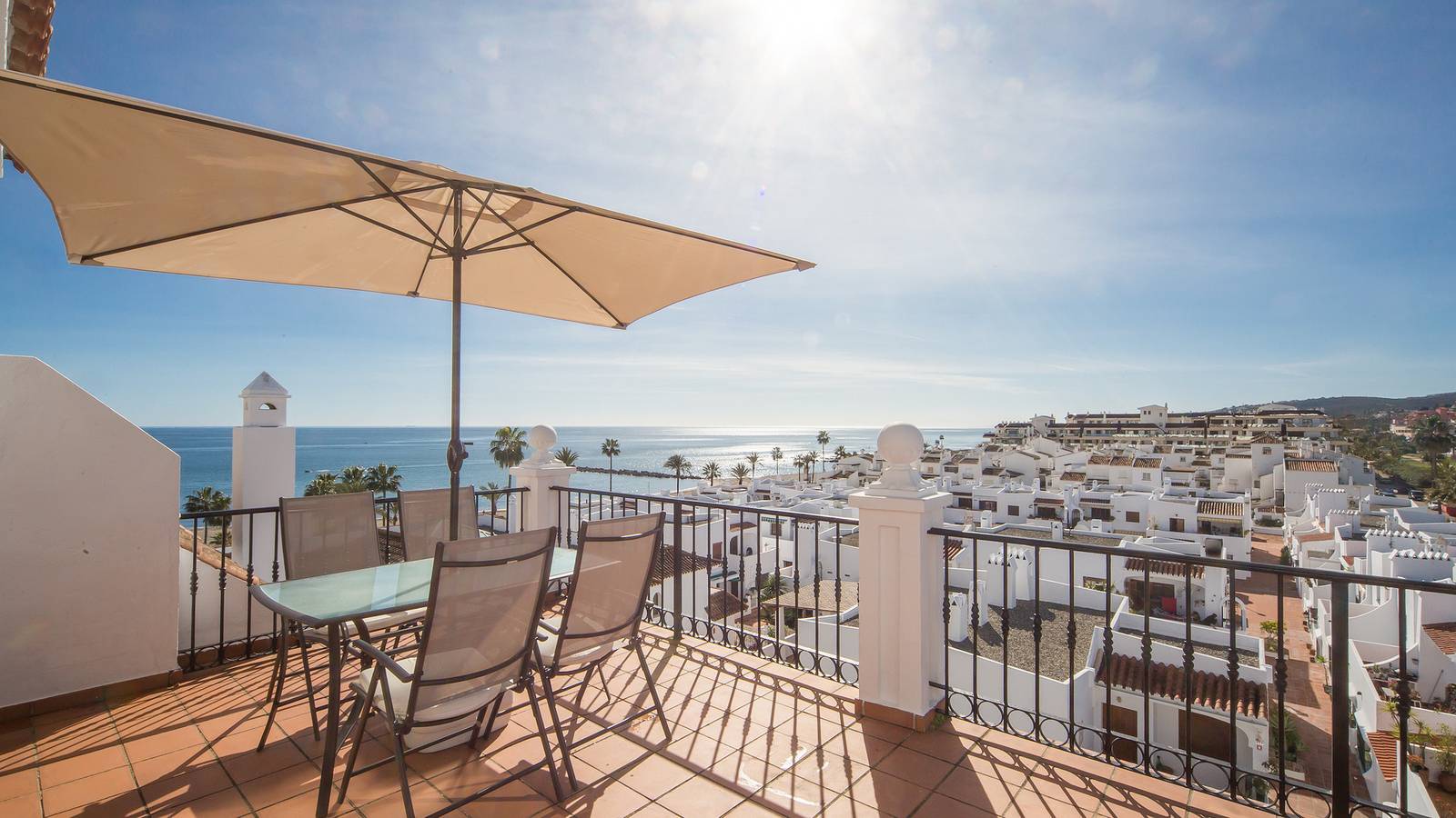 Entire apartment, Marina Real 442 in Playa Gaviotas, Manilva