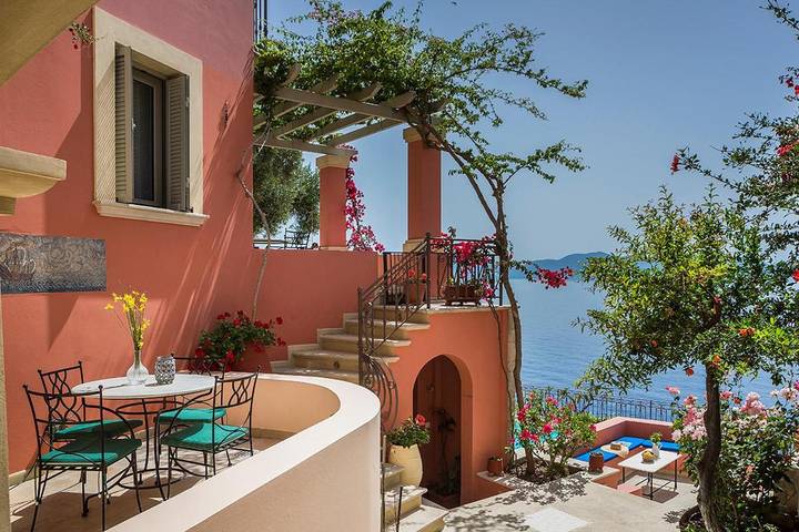 Gîte pour 2 personnes, avec jardin ainsi que piscine et vue dans Άσος