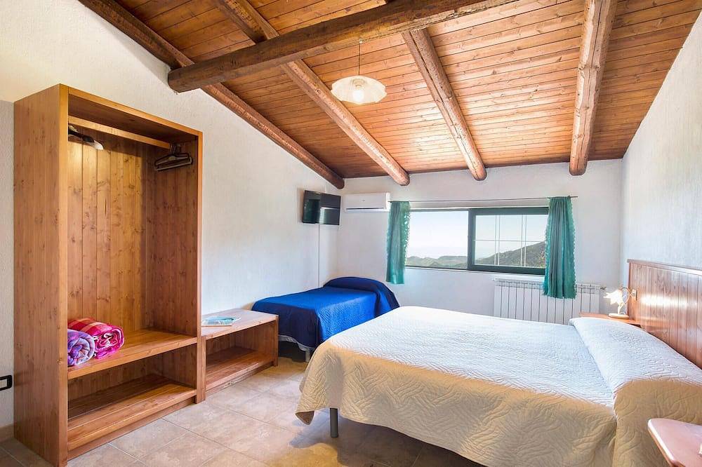 Prachtig huis met 4 slaapkamers in. in Ciminà, Provincie Reggio Calabria