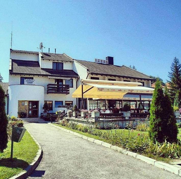 Location de vacances pour 3 personnes, avec jardin et vue à Kosjerić - 2