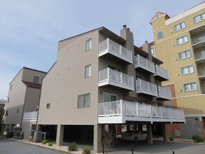 Vacation rental for 10 people, with balcony in Maryland