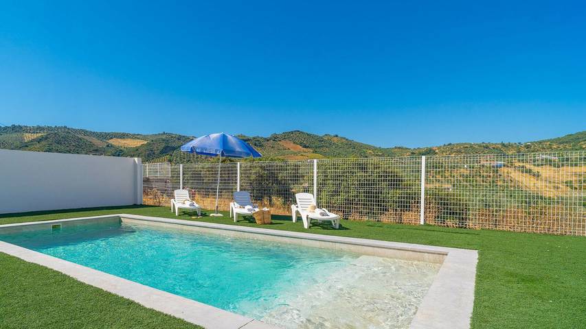 Casa rural para 8 personas, con piscina y balcón/terraza en Olvera - 3