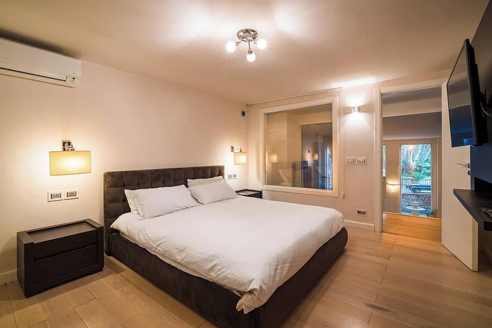 Spacious villa with pool in Taormina, Province de Messina