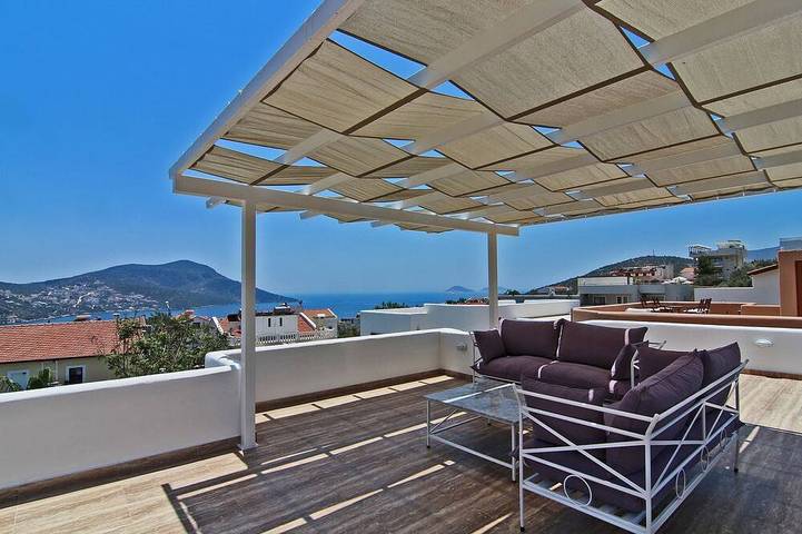 Apartment for 4 people, with pool and balcony in Kalkan