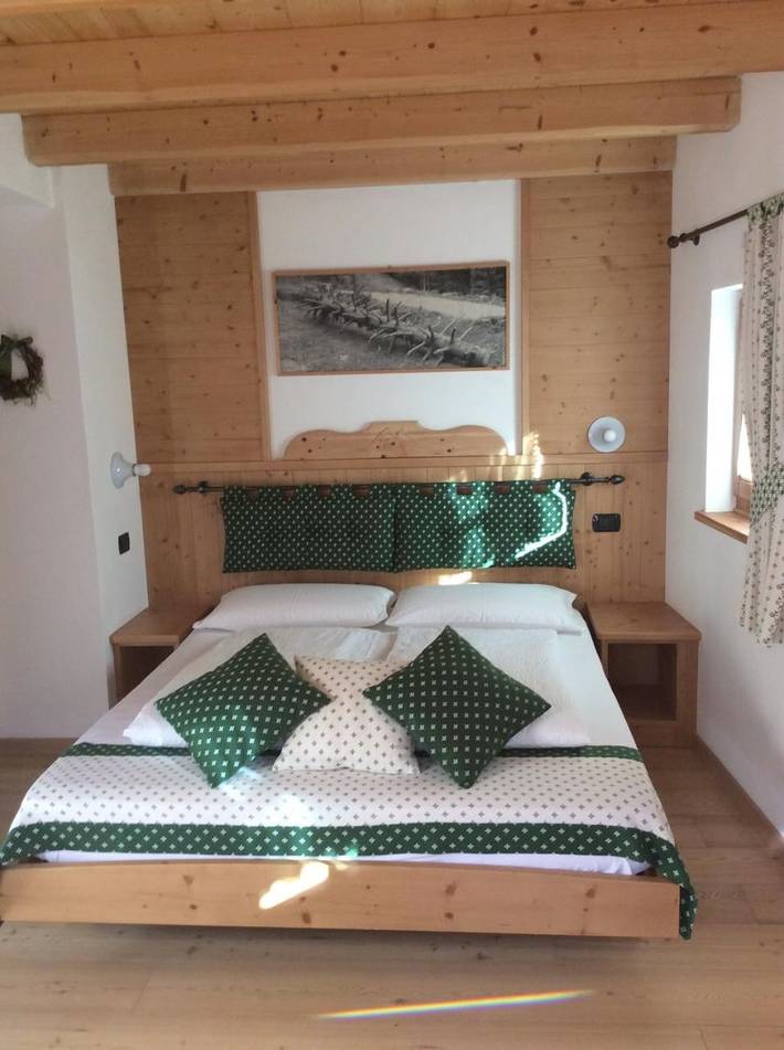 Maison de campagne pour 3 personnes, avec jardin et terrasse, animaux acceptés à Rabbi - 2