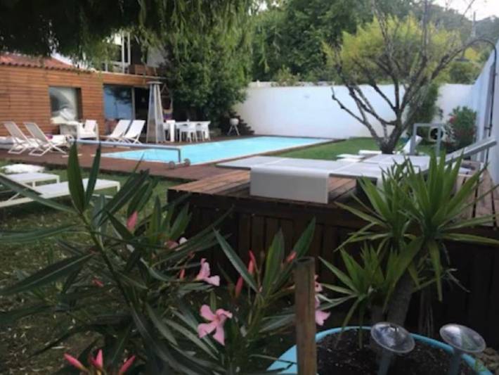 Casa da Granja: Holiday Home with Mountain View, Wi-Fi, and Air Conditioning in Lisbon District
