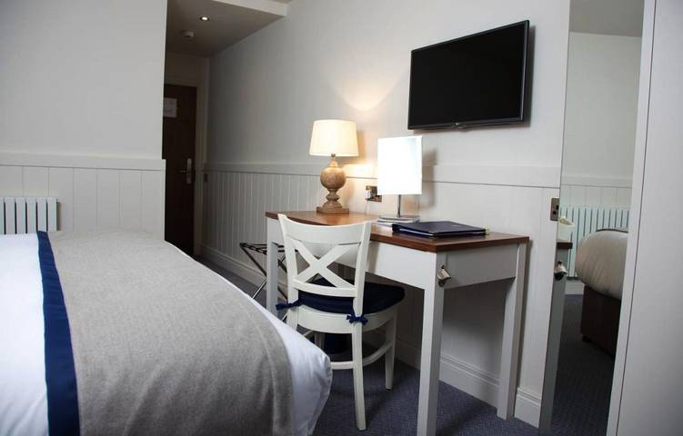 Hôtel pour 3 personnes, avec jardin dans Dunglow - 4