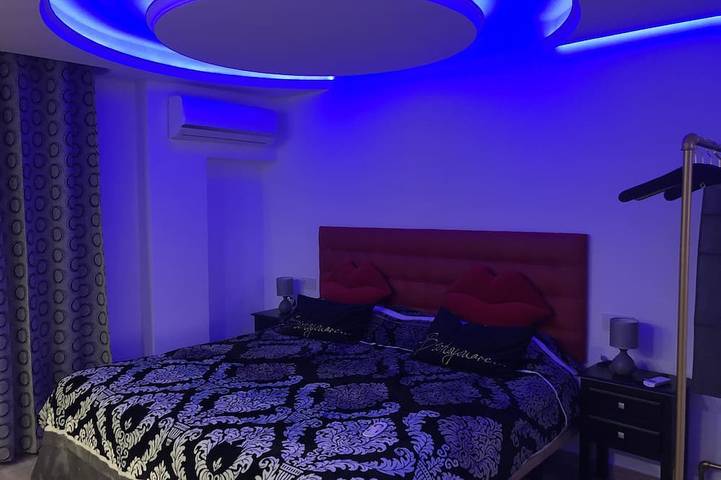 Entire apartment, Romantic loft with Jacuzzi in Algeciras, Costa de la Luz