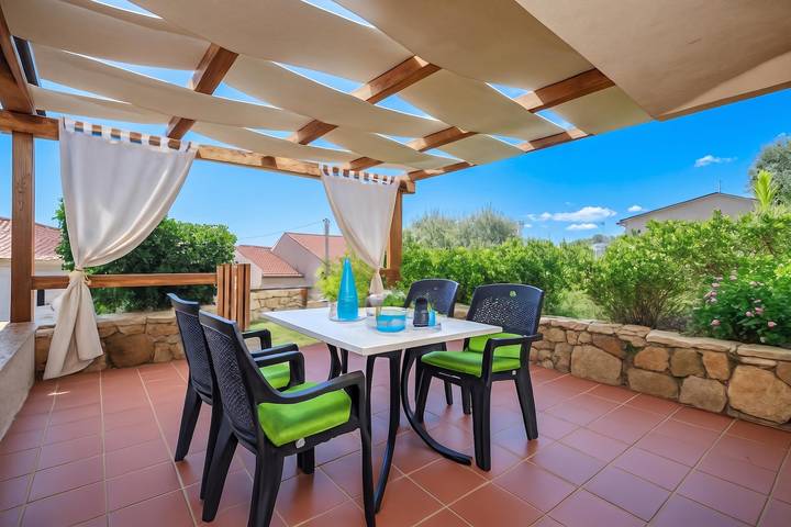 Entire apartment, Sandy Bear Guesthouse in Capo d'Orso, Palau (Sardinia)