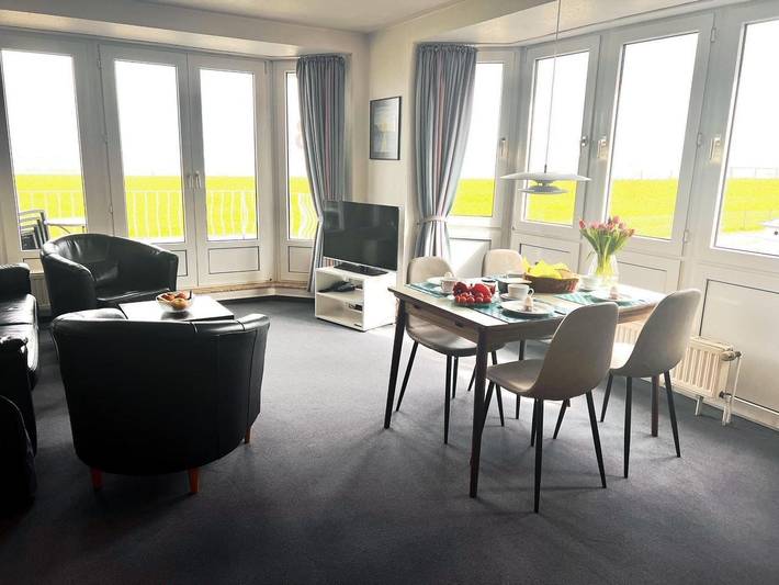 Ferienwohnung für 4 Personen, mit Balkon und Sauna in Duhnen