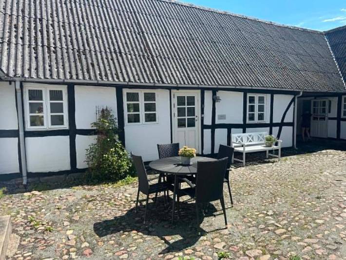 Ferielejlighed for 6 personer, med Terrasse og Have samt Udsigt i Odense Kommune