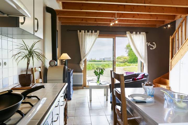 Gîte pour 2 personnes, avec jardin à Kerbors - 3