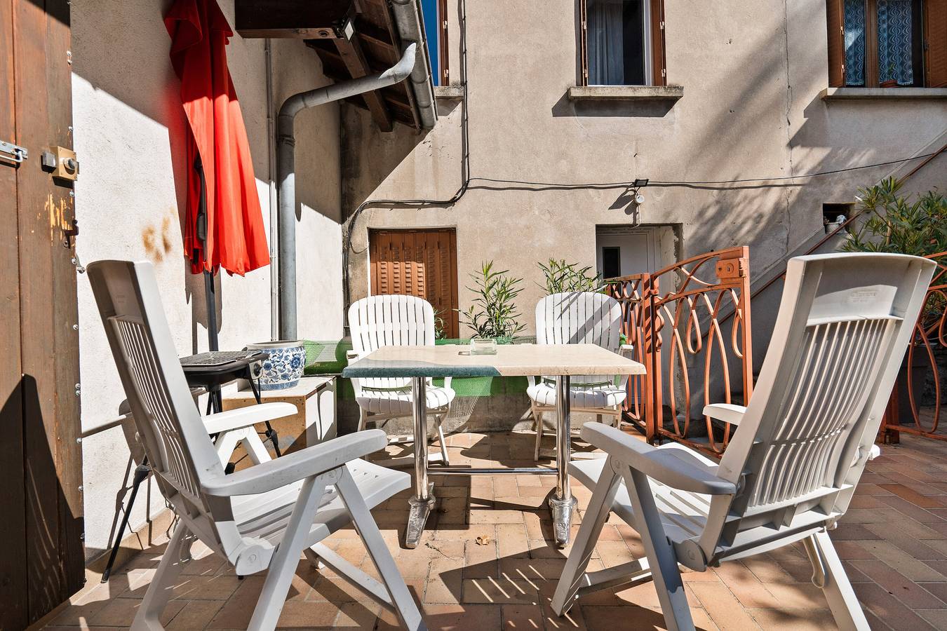 Studio entier, Studio 'Maupas' avec terrasse partagée et Wi-Fi in Vienne (Isère), Région de Vienne