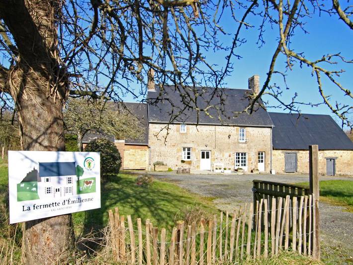 Gîte pour 6 personnes, avec jardin à Le Val-Saint-Père - 4