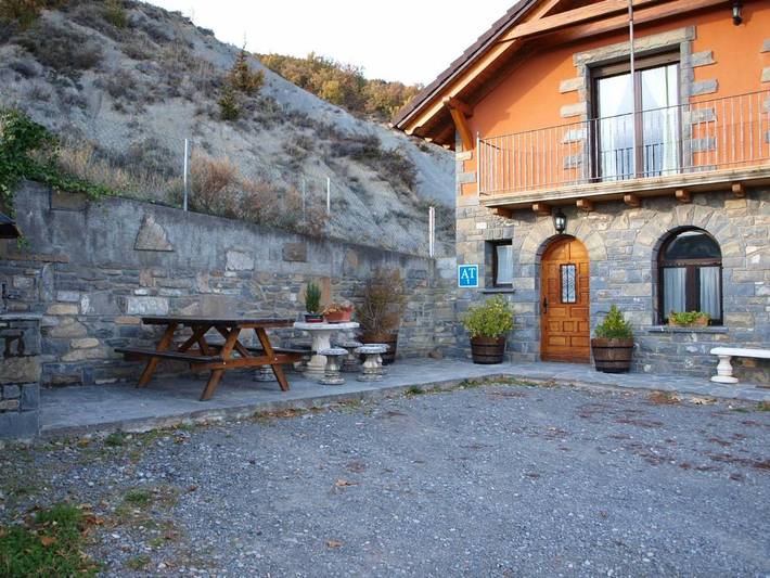 Gîte pour 7 personnes, avec vue et jardin à Sabiñánigo - 2