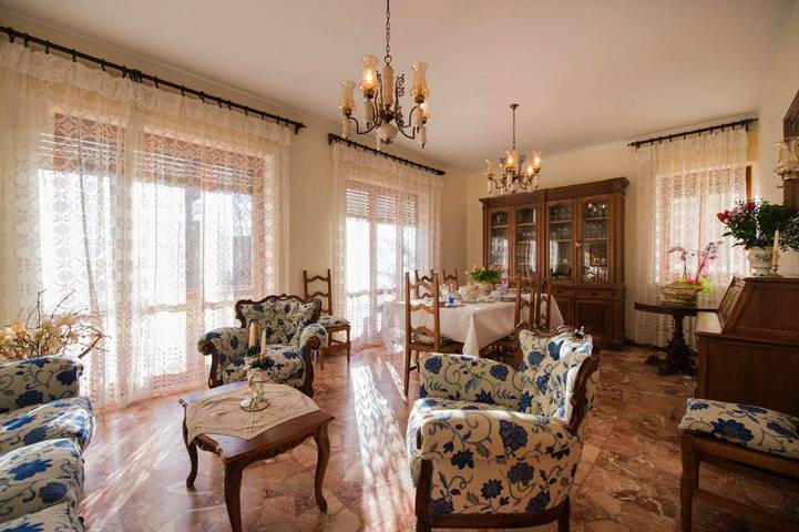 Location de vacances pour 10 personnes, avec vue et jardin à Penne - 2