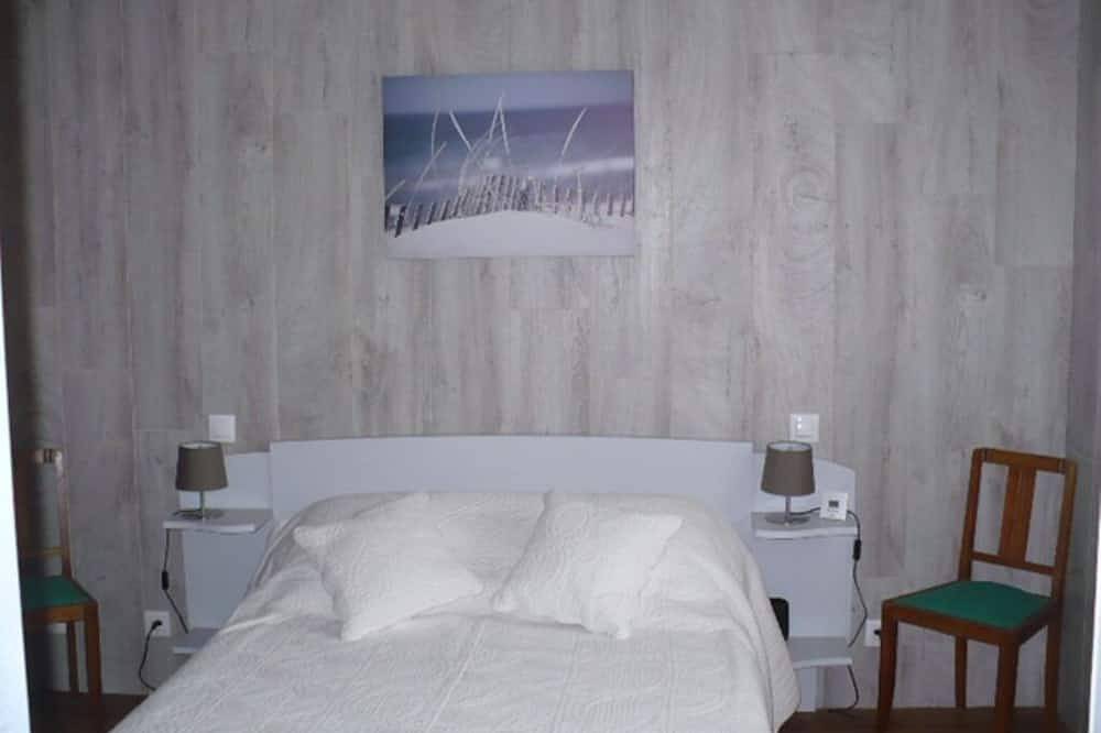 Villa in Arès, 100 m vom Bassin entfernt, in der Nähe des Segelclubs, ruhige Lage, für 8 Personen in Arès, Arcachon und Umgebung