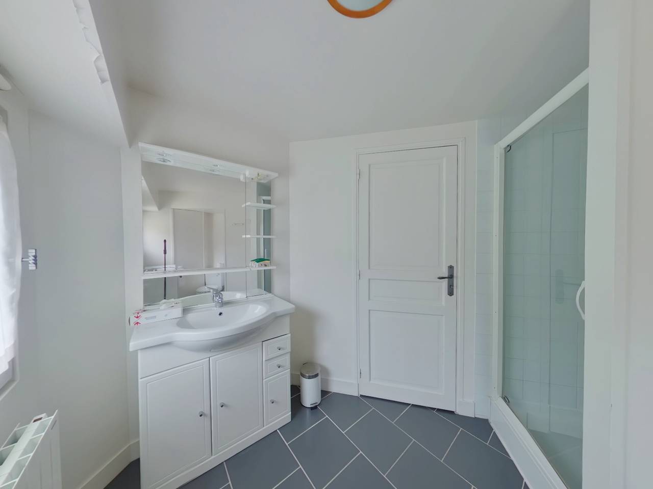 Ganzes Studio, Gemütliche 70m² Wohnung mit Wlan in der Nähe der Thermen Saint Roch in La Roche-Posay, Vienne