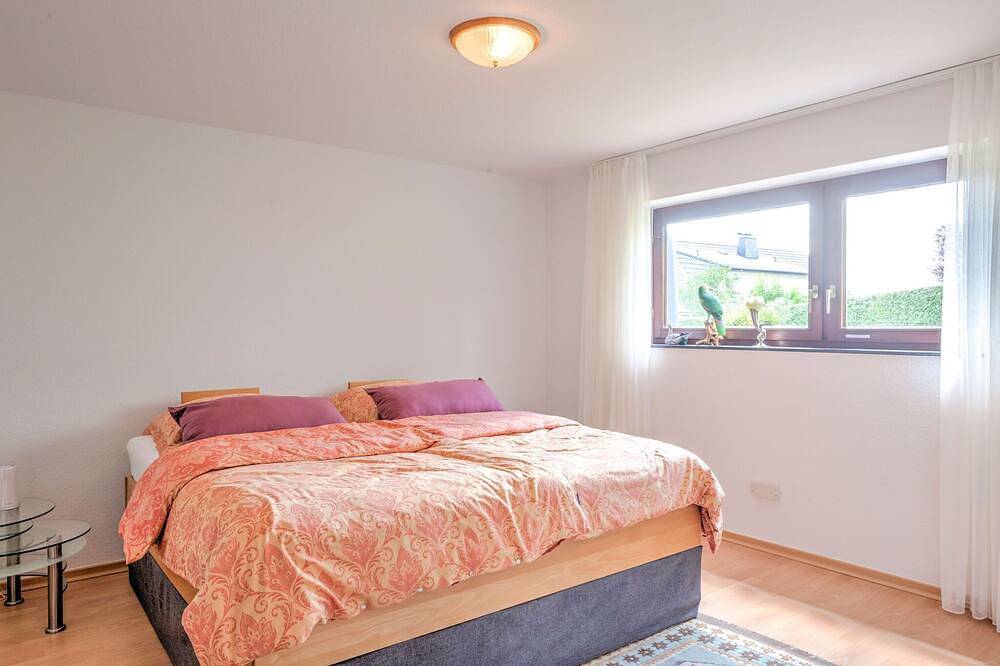 Ganze Wohnung, Sonnige Wohnung in Bad Driburg mit Garten in Bad Driburg, Kreis Höxter