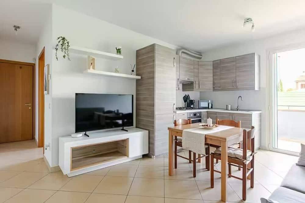 Entire apartment, Fox's House - Apartment with private parking near Florence in Campi Bisenzio, Prato Province