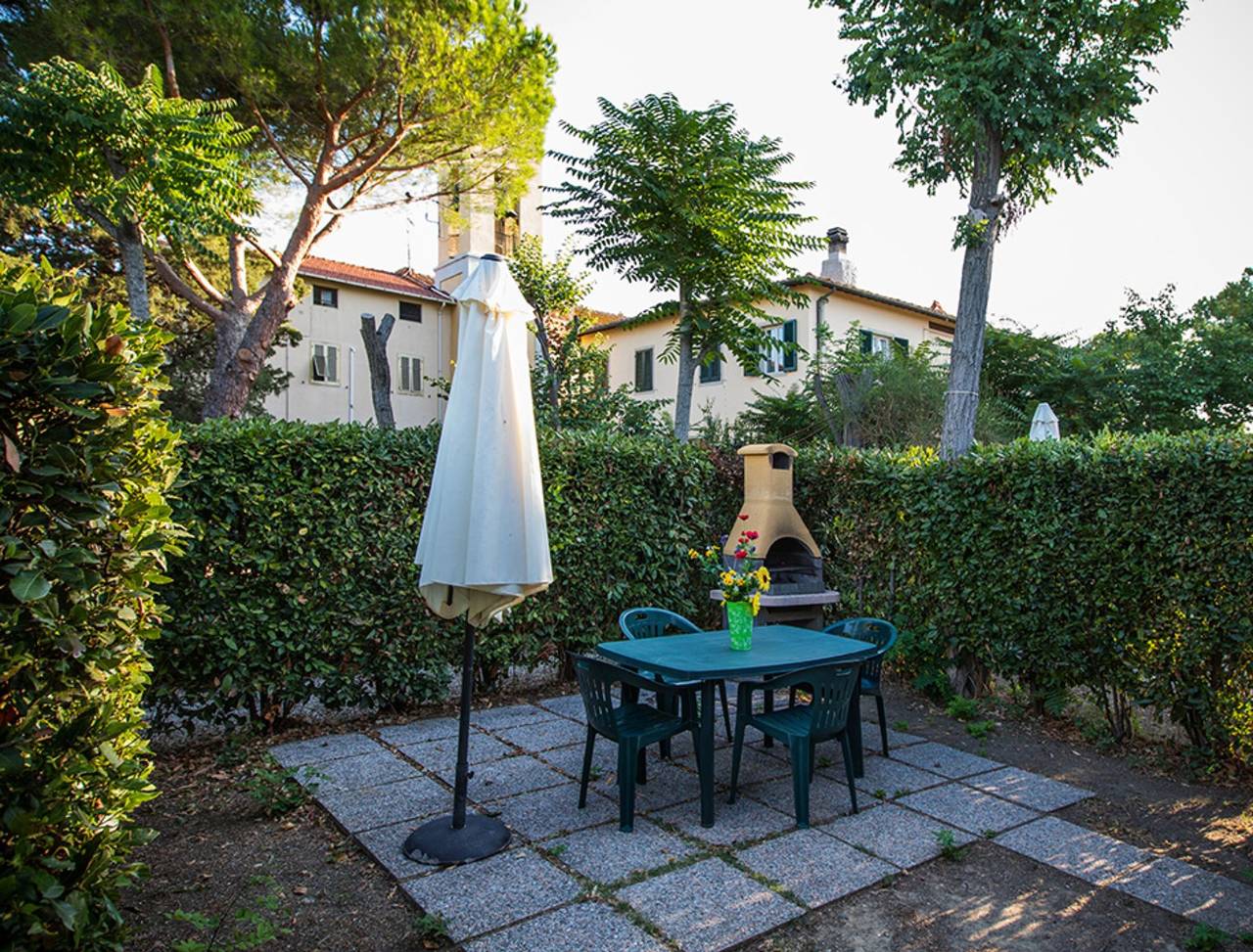 Ferienhaus 'Podere Simonetta - A10' mit Gemeinschaftspool, Privatterrasse und Wlan in Cecina, Etruskische Küste