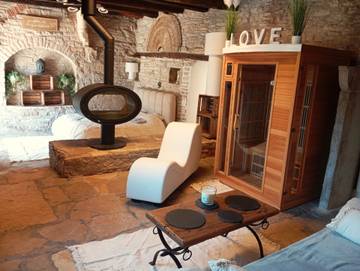 Gîte pour 2 personnes, avec jardin et sauna dans le Lot