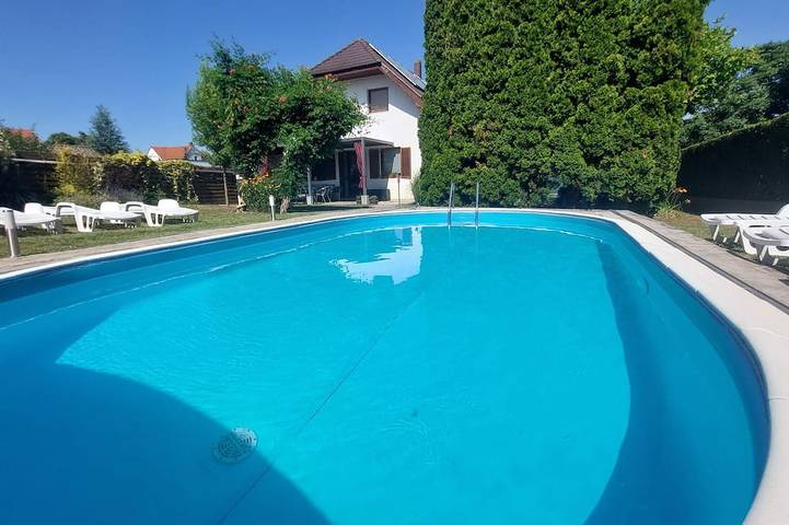 Ferienhaus für 8 Personen, mit Garten und Terrasse in Siofok