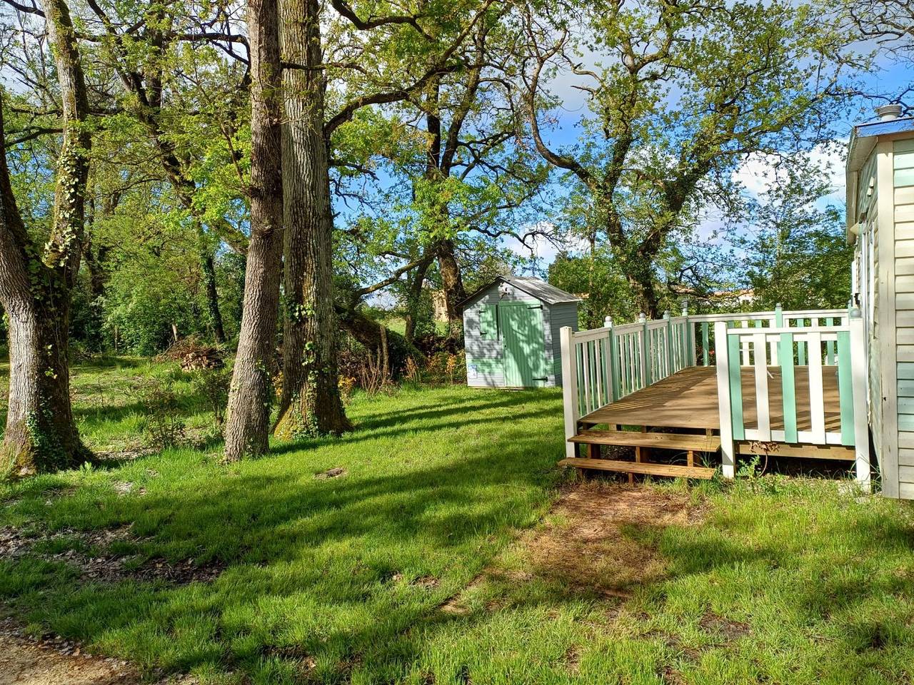 Mobil-home 6 places climatisé, proche Royan in Semussac, Région de Saintes