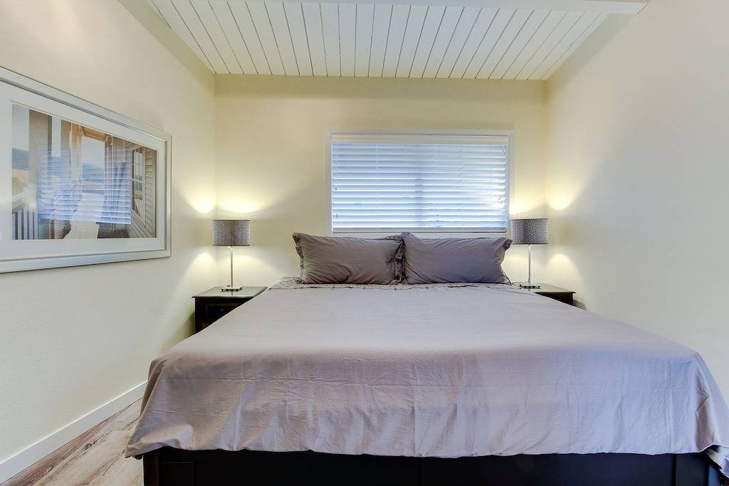 Ganze Wohnung, Oceanfront, hundefreundlicher Kurzurlaub mit gemütlichem Kamin in Gearhart, Clatsop County