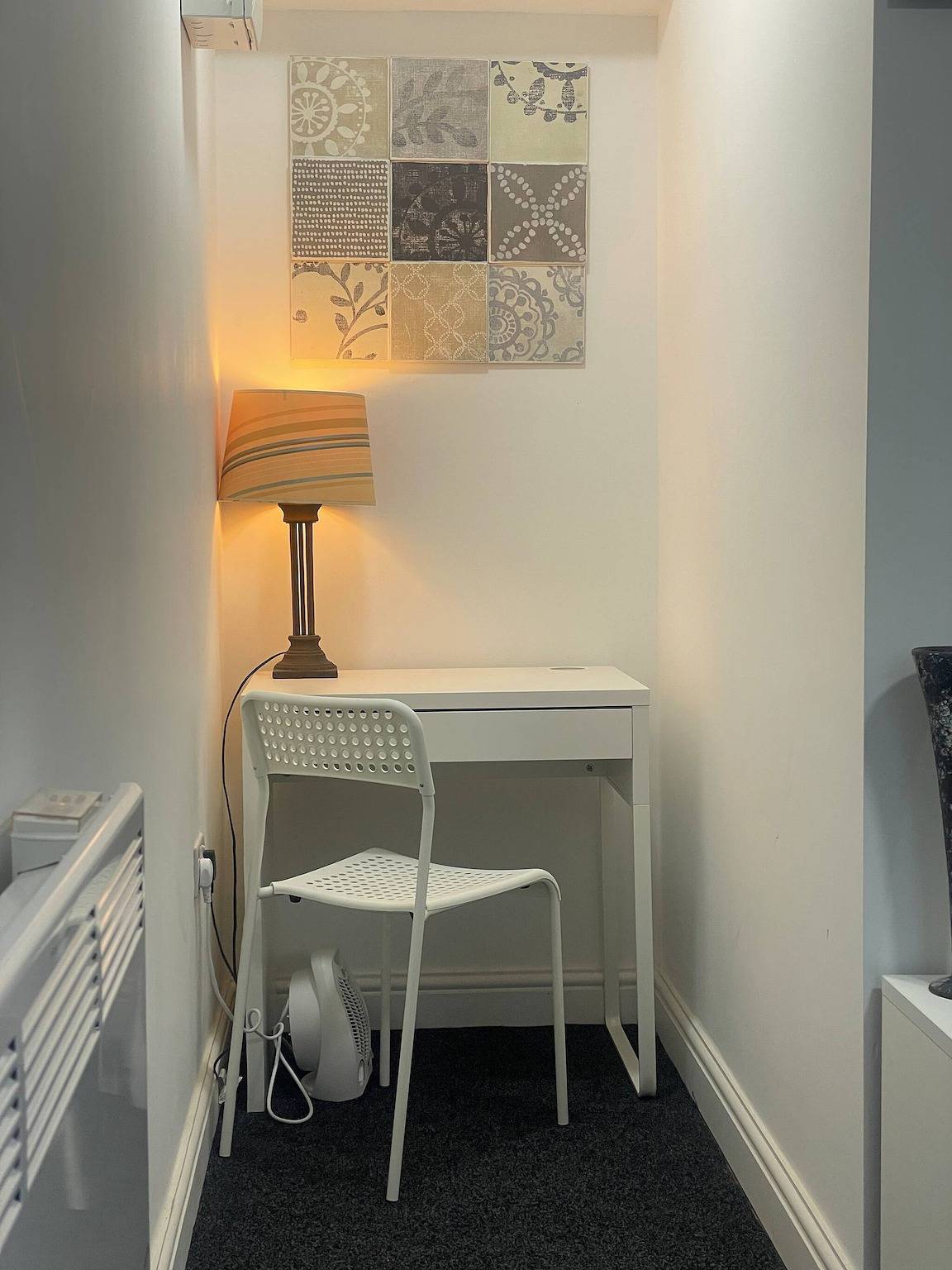 En-suite rooms available for short term in Huddersfield, West Yorkshire