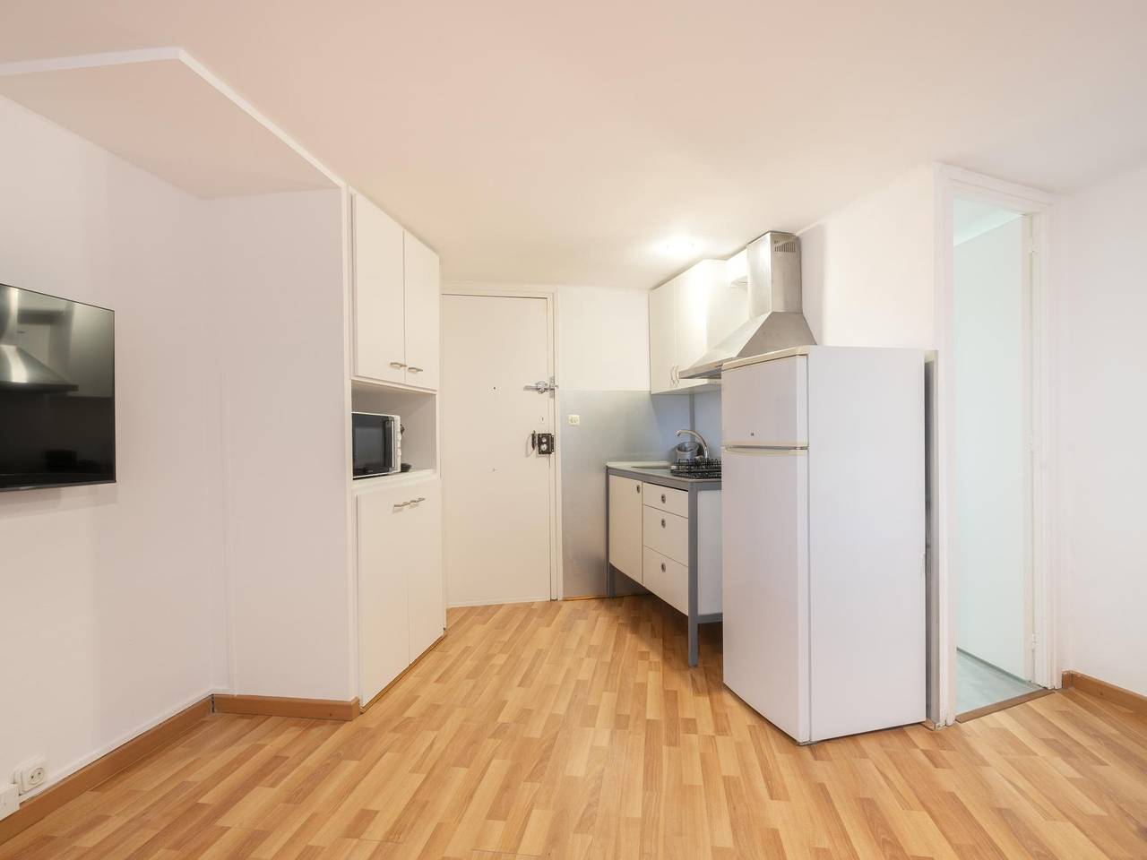 Entire holiday apartment, Homenfun Barcelona Park Güell I in La Salut, Barcelona