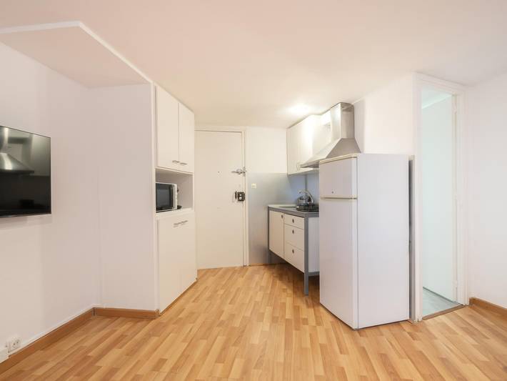 Entire holiday apartment, Homenfun Barcelona Park Güell I in La Salut, Barcelona