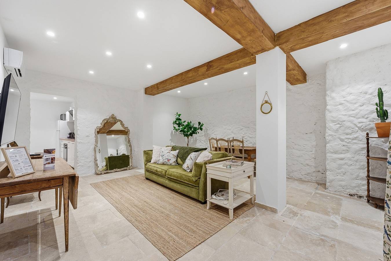 Appartement entier, Robin's Nest – Cocon au cœur du Vieil Antibes in Antibes, Côte méditerranéenne (France)