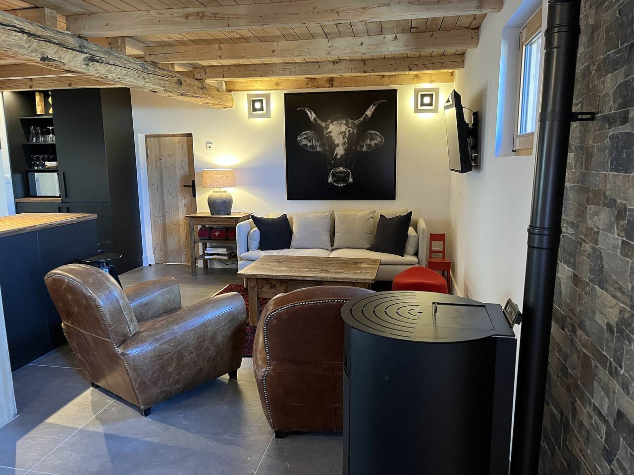 Ganze Wohnung, Zwei Etagen, voll renoviert, 85m², 8 Personen, herz des Dorfes, 2 Min. zu den Pisten, gratis Parken in La Plagne, Bellentre