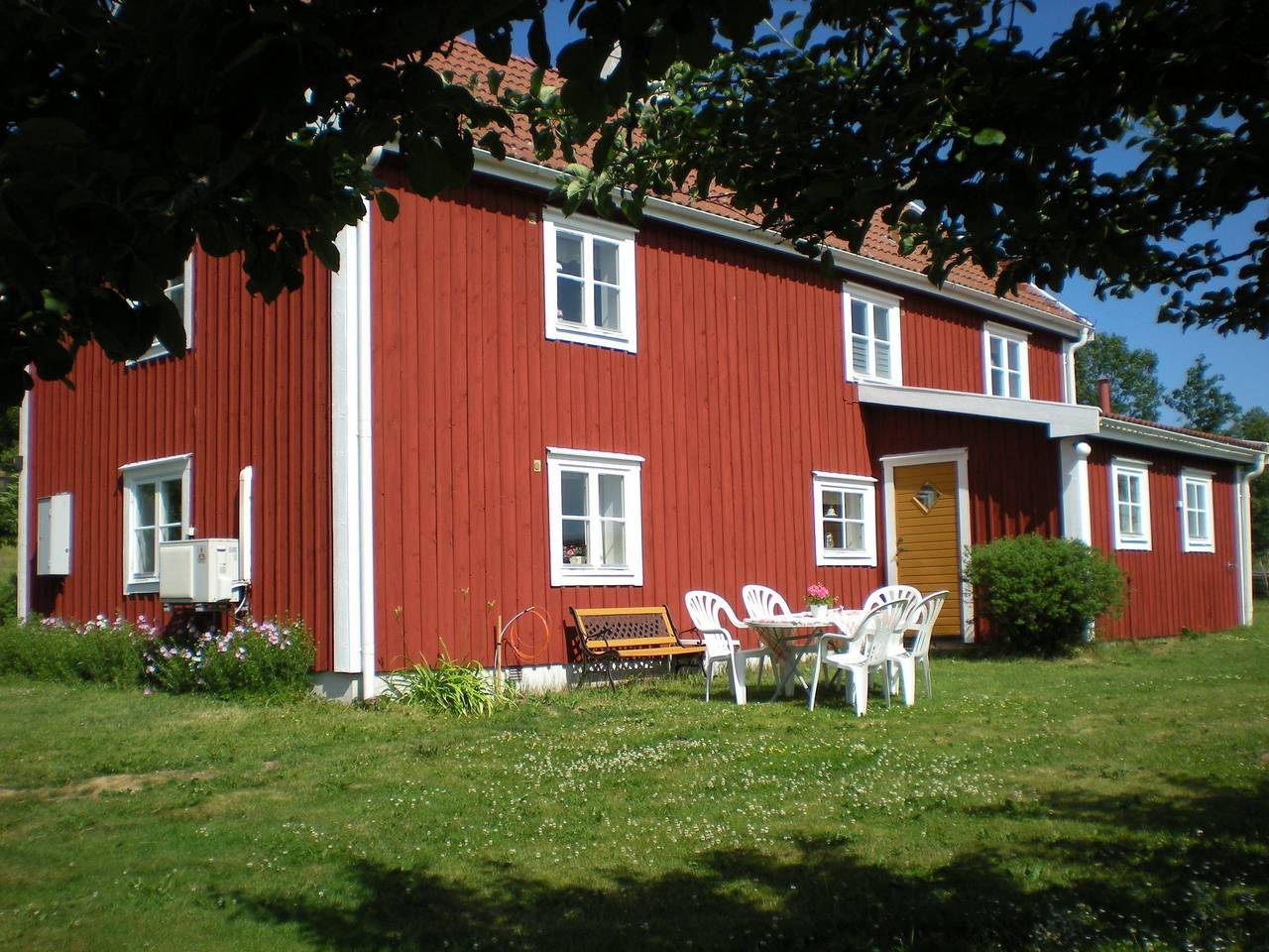 Charmantes, grosses Ferienhaus 10 Minuten vom wunderschönen Vätternsee und Gränna in Jönköping, Vättern