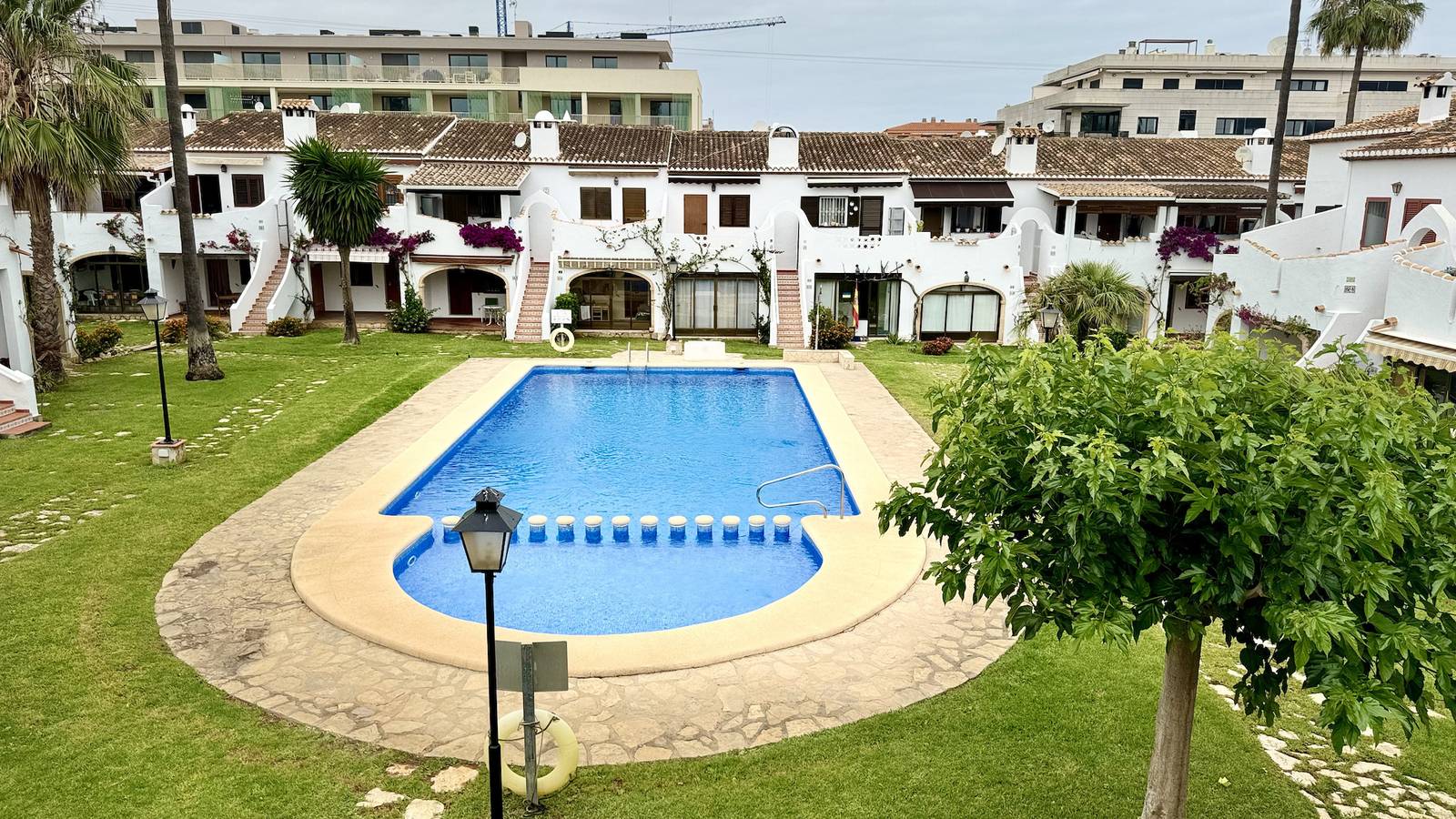 Ganze Wohnung, Ferienwohnung für 4 Personen mit Garten in Dénia, Costa Blanca